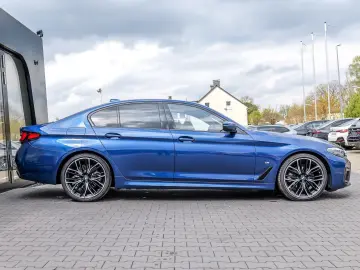 BMW 520d M Sport HUD RFK NAVI Standh. LED PDC V H