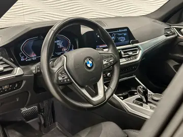 BMW d AUT SCHUIFDAK CARPLAY DRIVE ASSIST PRO