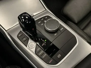 BMW d AUT SCHUIFDAK CARPLAY DRIVE ASSIST PRO