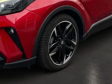 TOYOTA C-HR 2.0-l-Hybrid 5-Türer GR SPORT ACC LED Navi