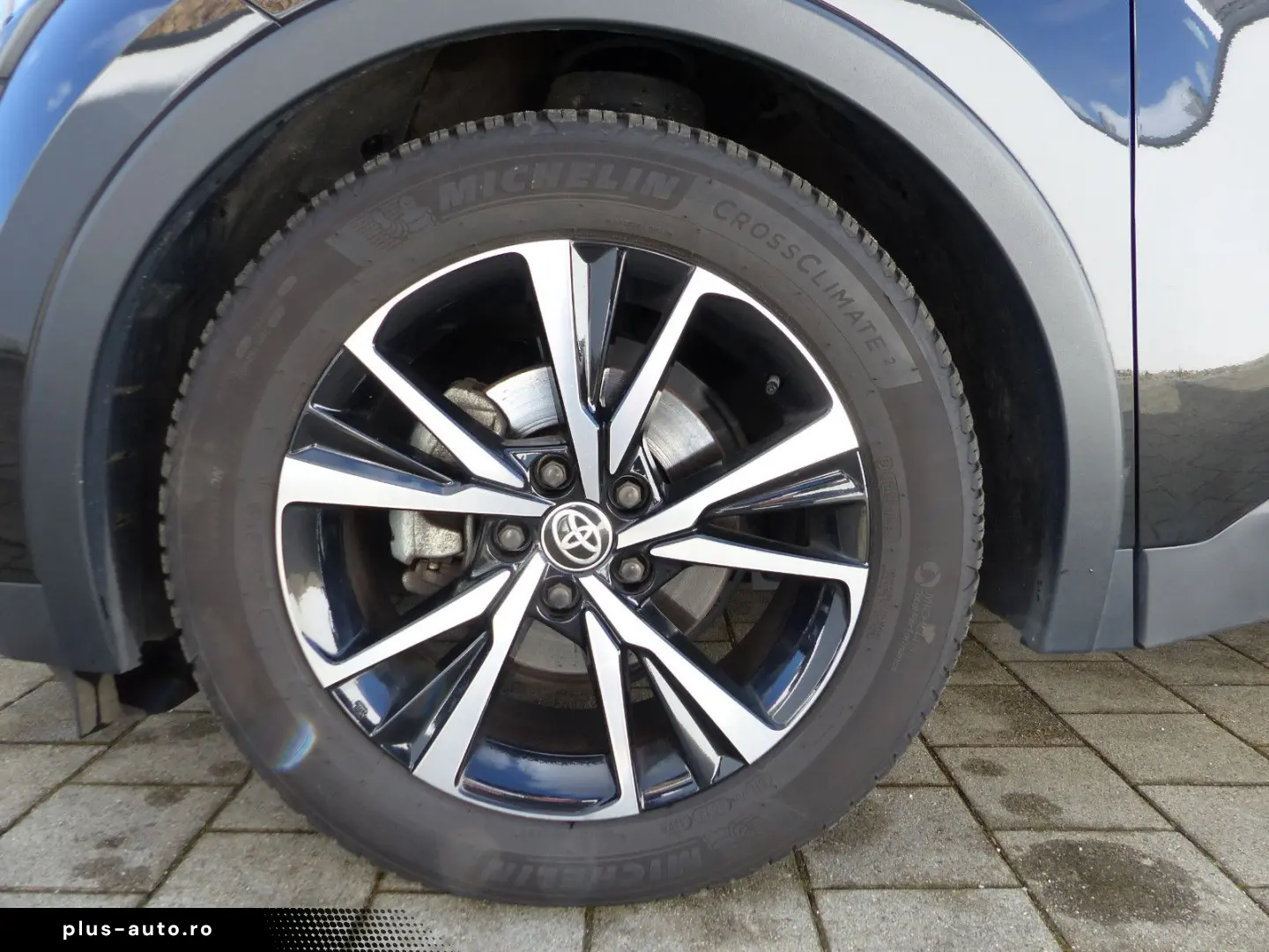 TOYOTA C-HR 1.8 Hybrid FWD Navi LED Cam