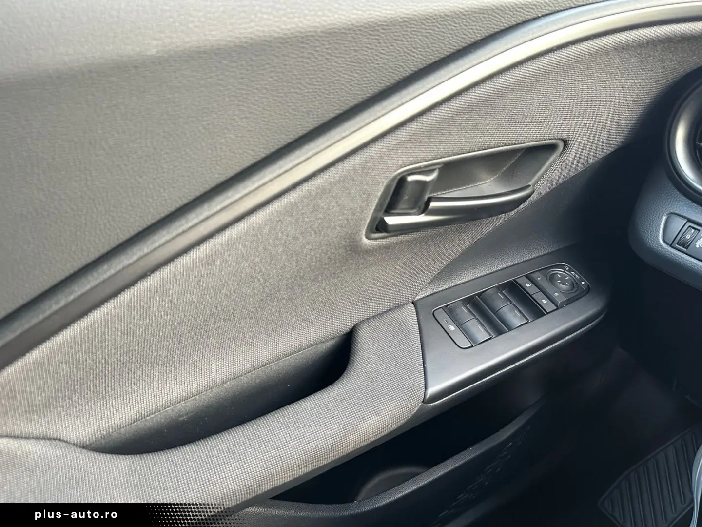 TOYOTA C-HR 1.8 Hybrid Team D  Technik-Paket CAM AC