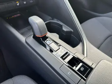 TOYOTA C-HR 1.8 Hybrid Team D  Technik-Paket CAM AC