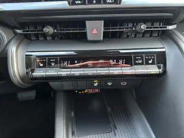 TOYOTA C-HR 1.8 Hybrid Team D  Technik-Paket CAM AC