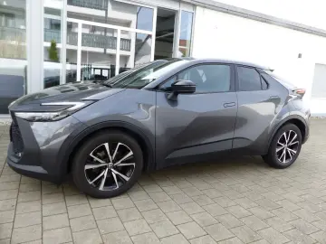 TOYOTA C-HR 1.8 VVT-i Hybrid Kamera PDC