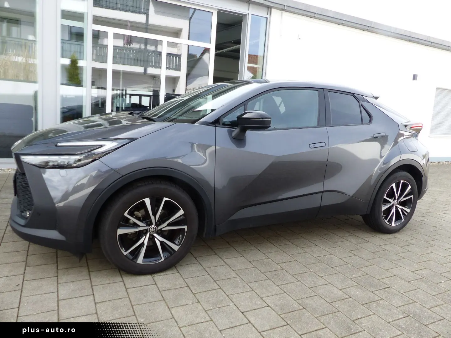 TOYOTA C-HR 1.8 VVT-i Hybrid Kamera PDC