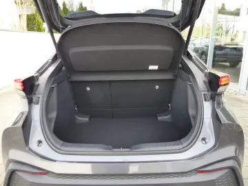 TOYOTA C-HR 1.8 VVT-i Hybrid Kamera PDC