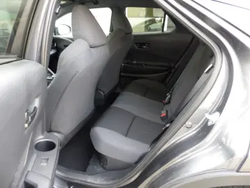 TOYOTA C-HR 1.8 VVT-i Hybrid Kamera PDC