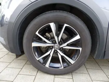 TOYOTA C-HR 1.8 VVT-i Hybrid Kamera PDC