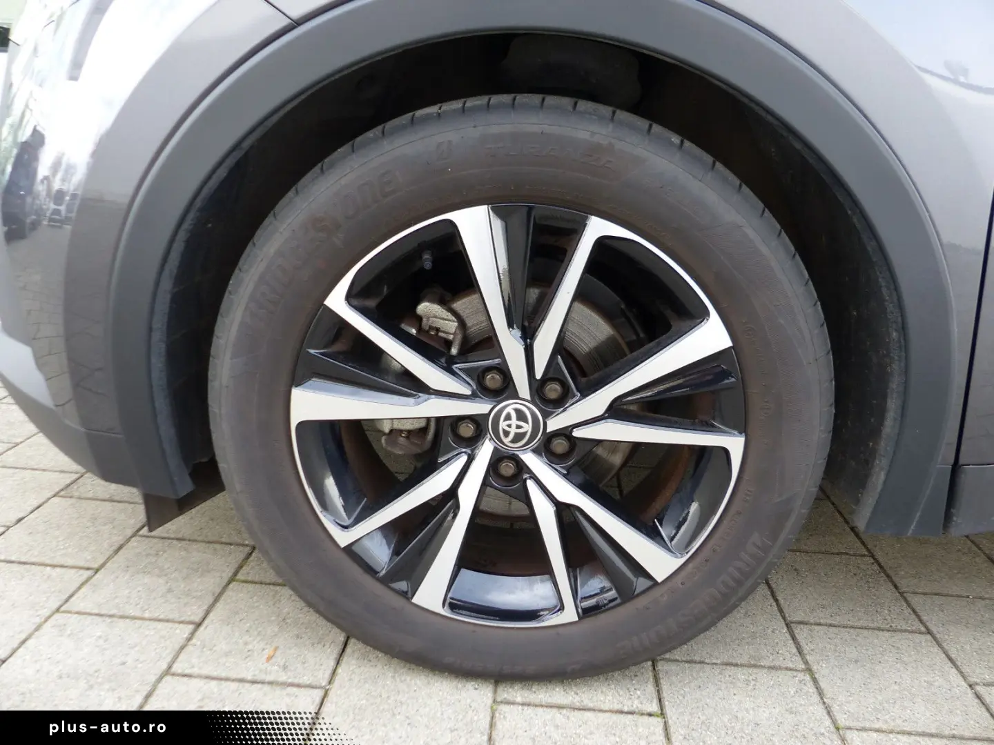 TOYOTA C-HR 1.8 VVT-i Hybrid Kamera PDC