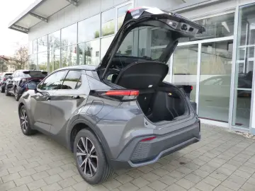TOYOTA C-HR 1.8 VVT-i Hybrid Kamera PDC