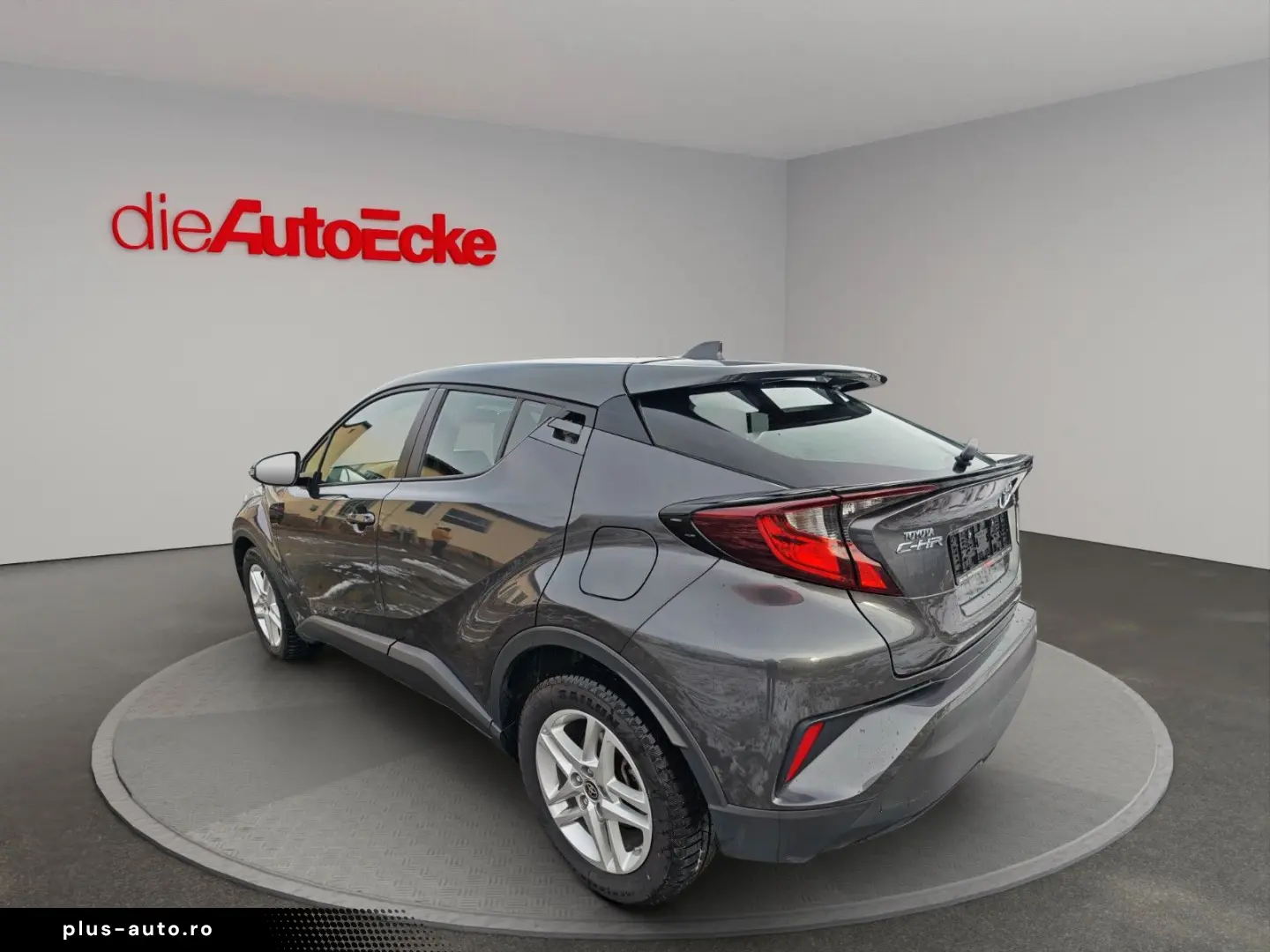 TOYOTA C-HR Hybrid C-ENTER