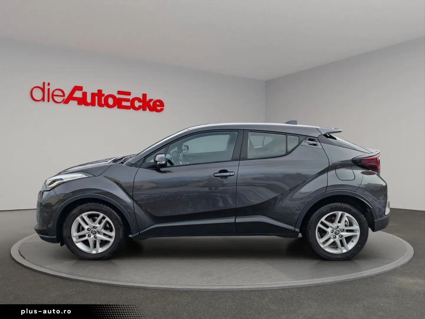 TOYOTA C-HR Hybrid C-ENTER