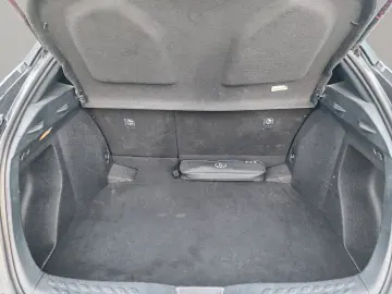 TOYOTA C-HR Hybrid C-ENTER