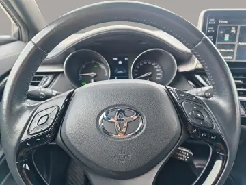 TOYOTA C-HR Hybrid C-ENTER