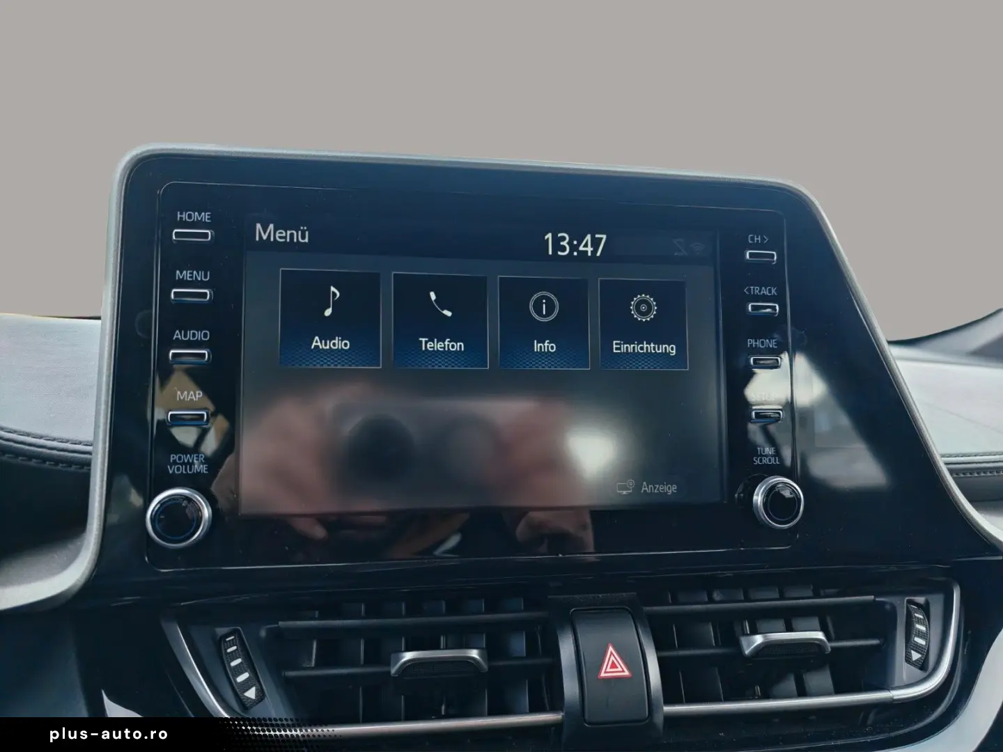 TOYOTA C-HR Hybrid C-ENTER