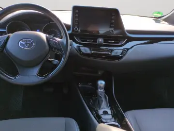 TOYOTA C-HR 2.0l Hybrid Team Deutschland