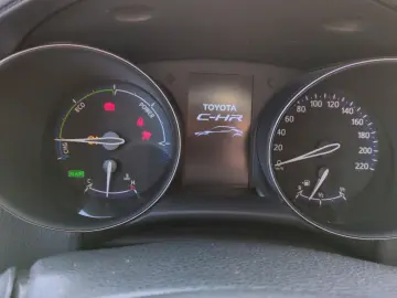 TOYOTA C-HR 2.0l Hybrid Team Deutschland