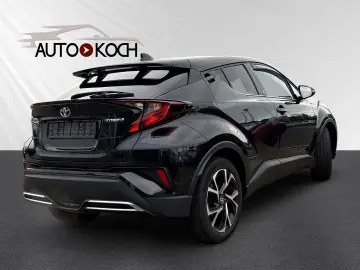 TOYOTA C-HR Hybrid Team D LED