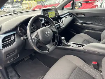 TOYOTA C-HR Hybrid Team D LED