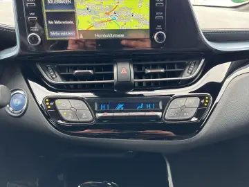 TOYOTA C-HR Hybrid Team D LED