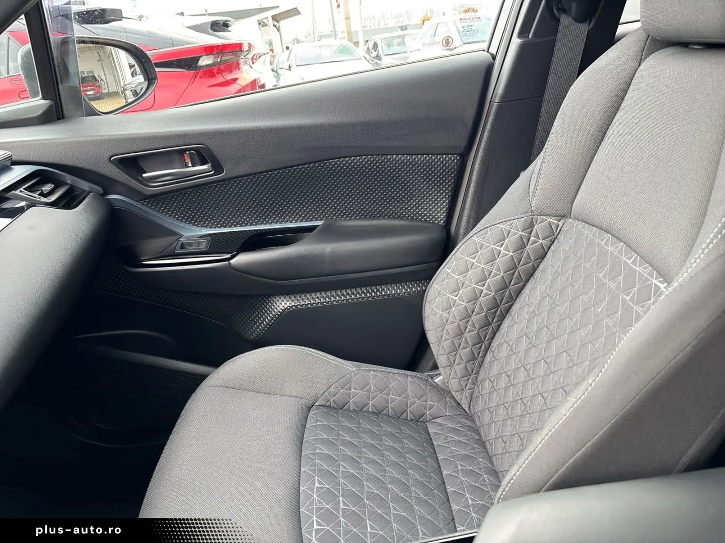 TOYOTA C-HR Hybrid Team D LED