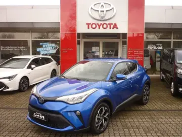 TOYOTA C-HR Hybrid 1.8 AT Team Deutschland