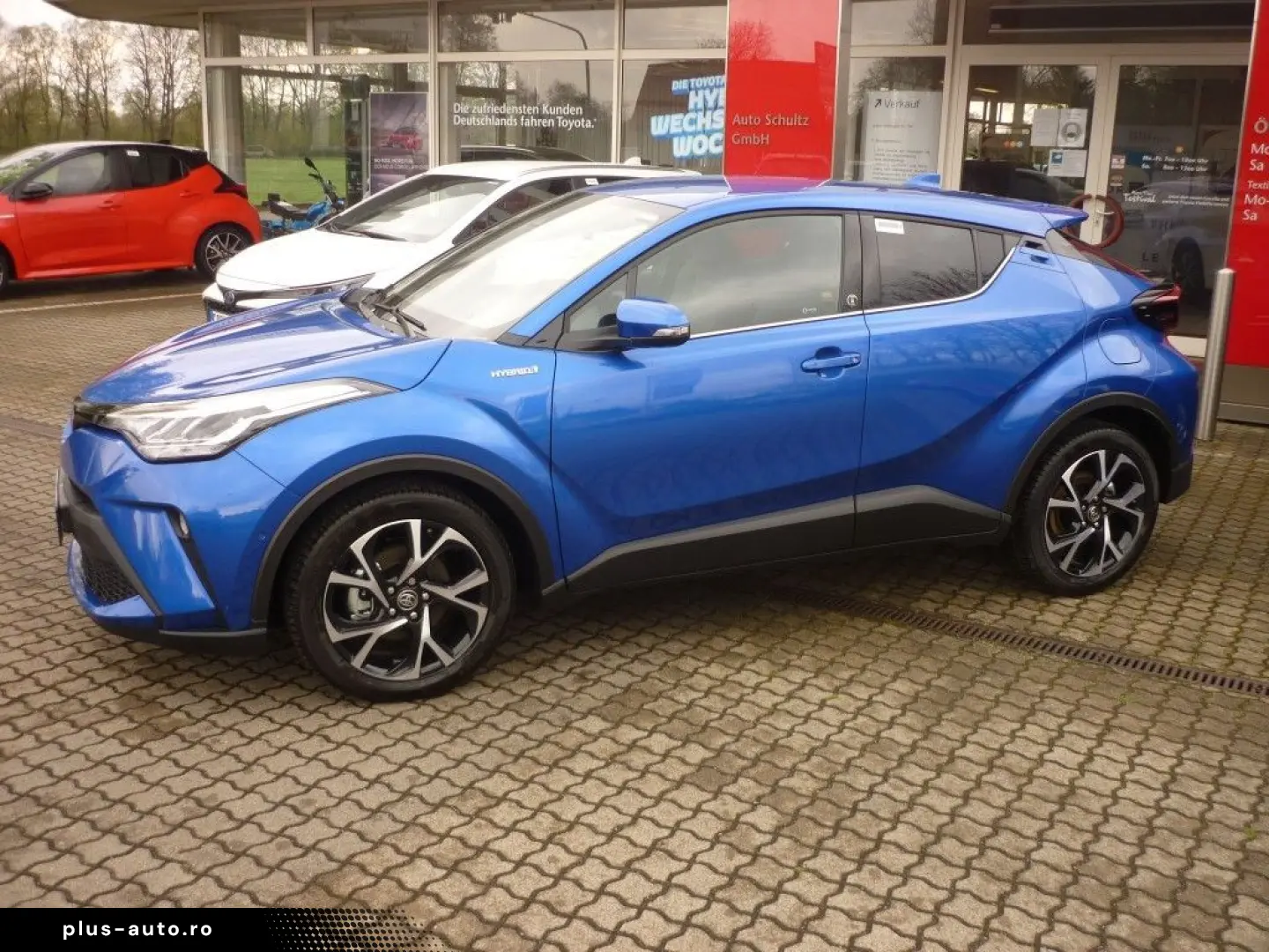TOYOTA C-HR Hybrid 1.8 AT Team Deutschland