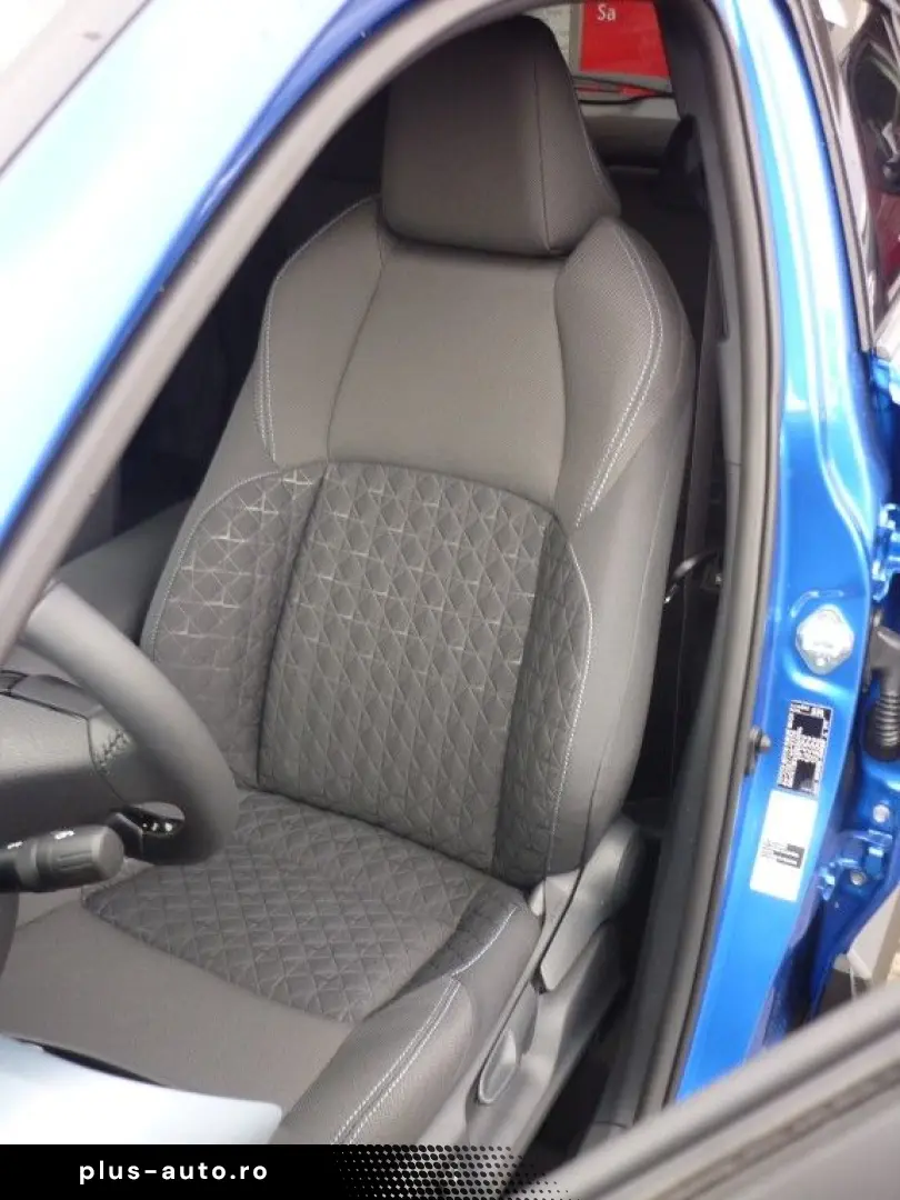 TOYOTA C-HR Hybrid 1.8 AT Team Deutschland