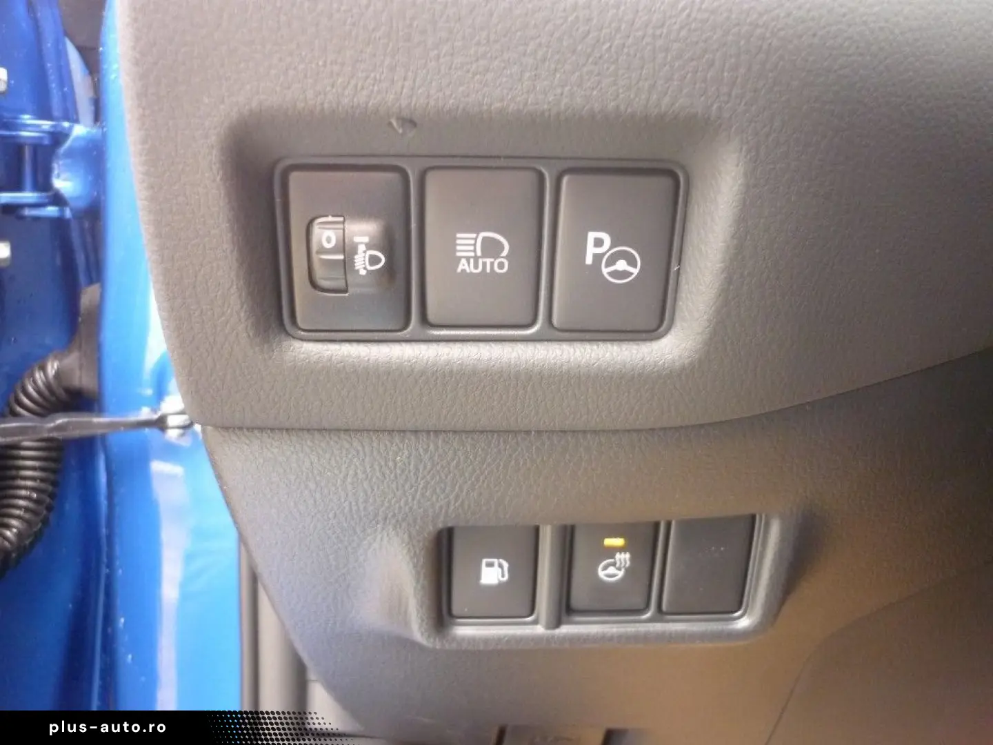 TOYOTA C-HR Hybrid 1.8 AT Team Deutschland