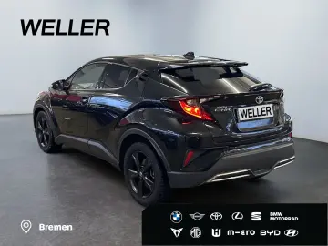 TOYOTA C-HR 2.0 Hybrid Team D  8-fach