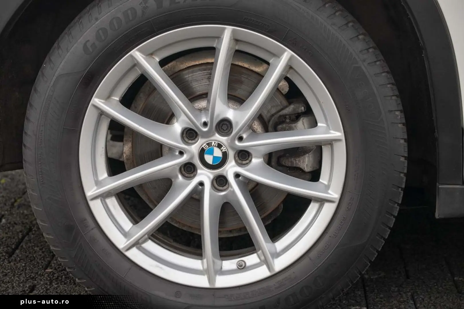 BMW X4 xDrive20d Advantage Aut. Navi Pano AHK Sitzhz