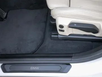 BMW X4 xDrive20d Advantage Aut. Navi Pano AHK Sitzhz