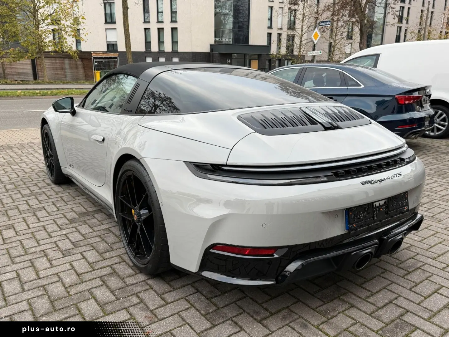 PORSCHE 992 Targa 4 GTS Keramik Lift €240'