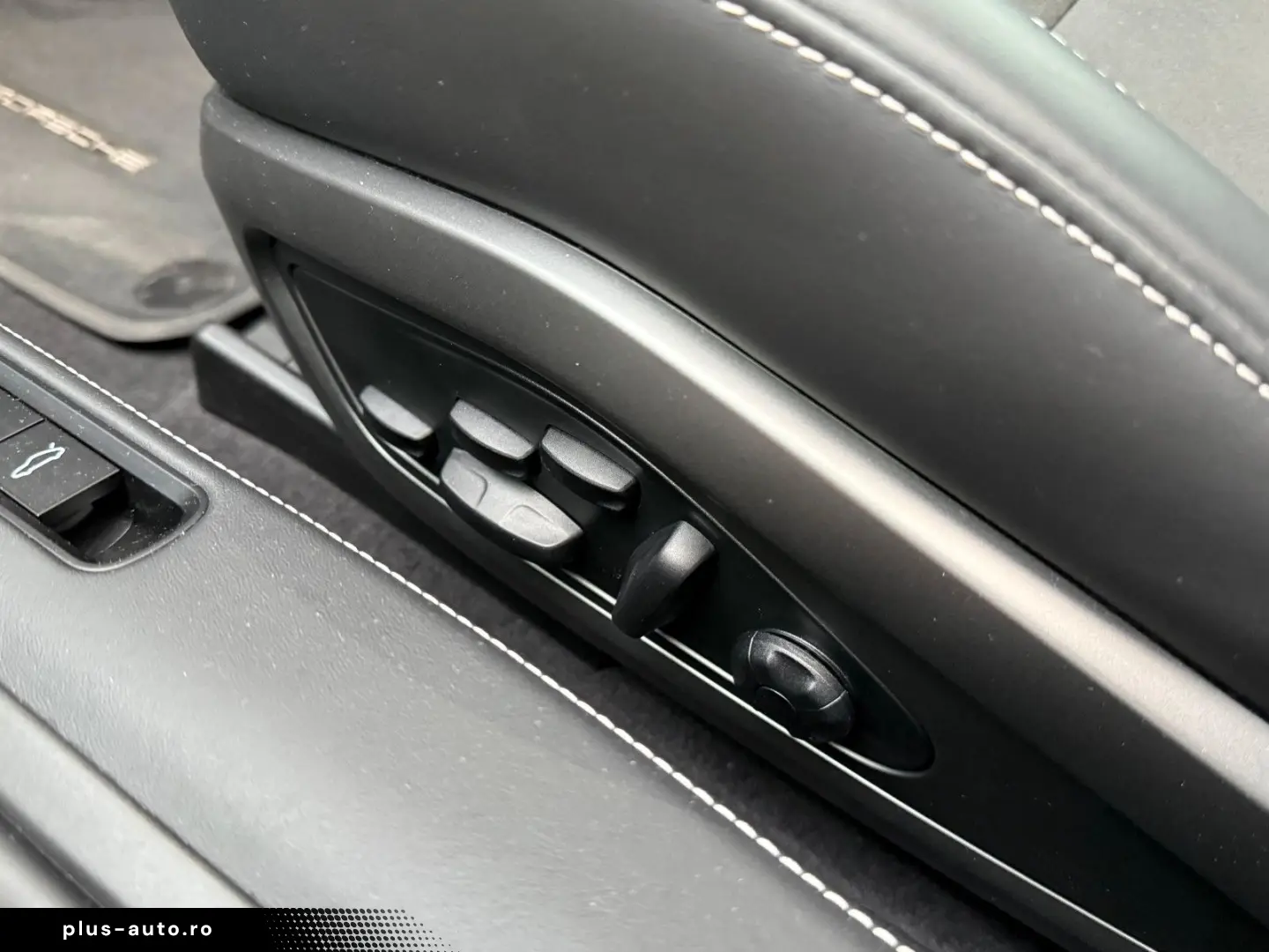 PORSCHE 992 Targa 4 GTS Keramik Lift €240'