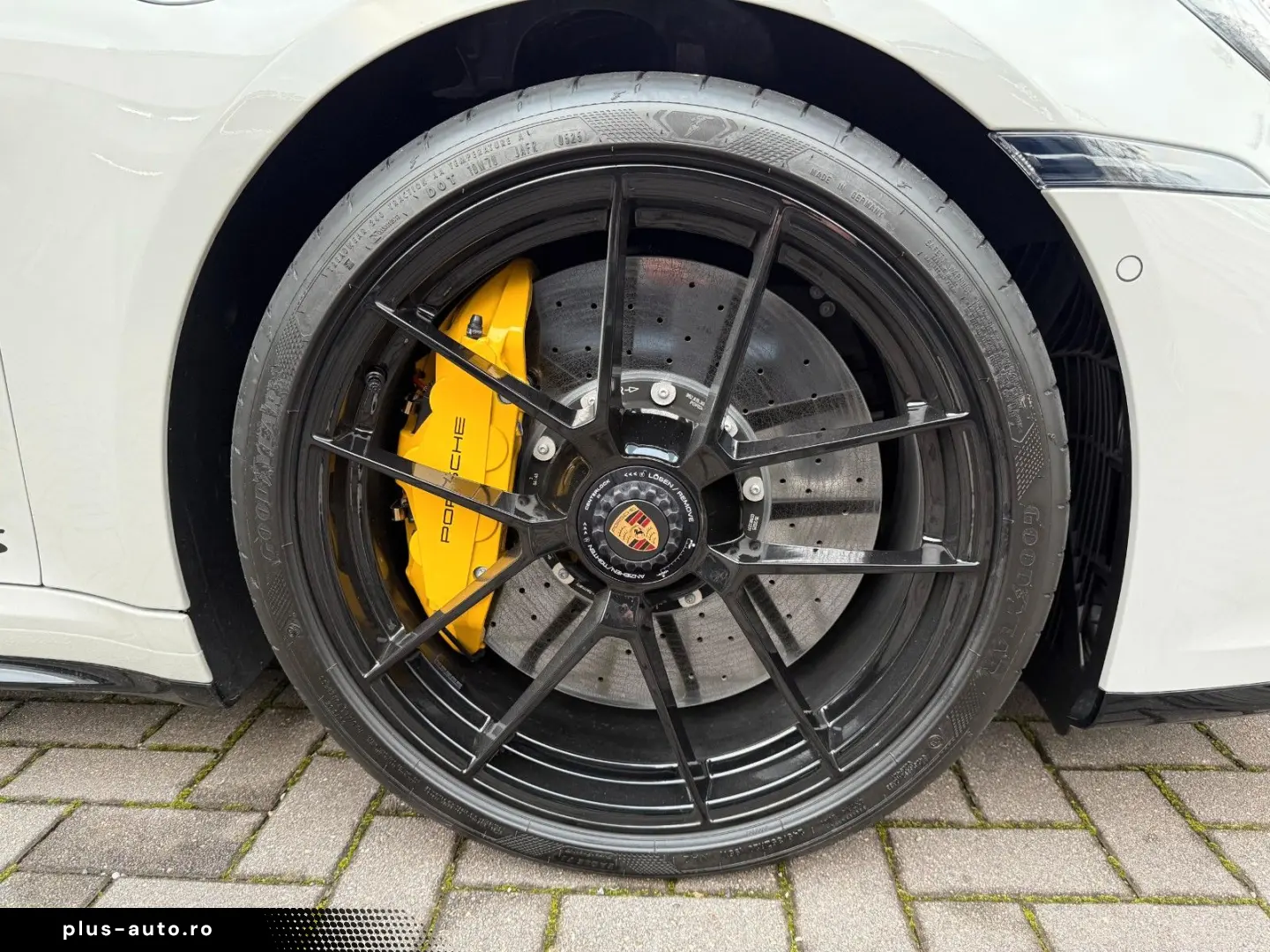 PORSCHE 992 Targa 4 GTS Keramik Lift €240'
