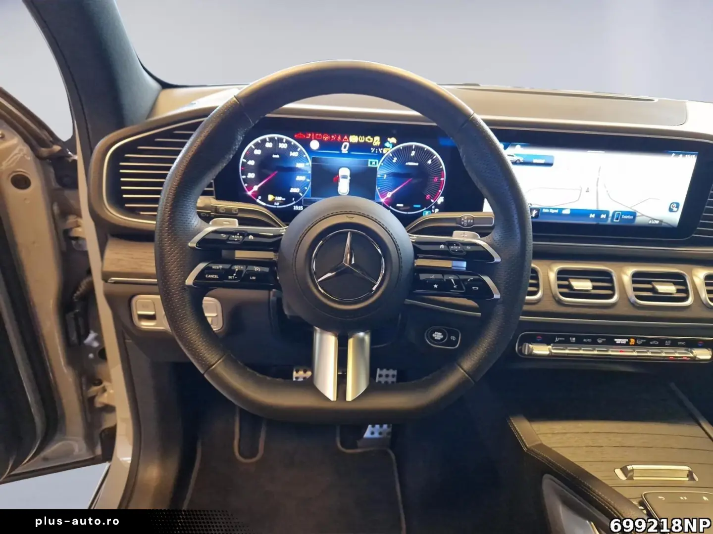 MERCEDES-BENZ GLE 450 d 4matic AMG Pano LED 22