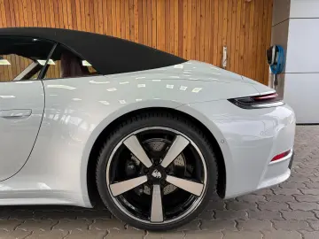 PORSCHE 911 Carrera Cabriolet