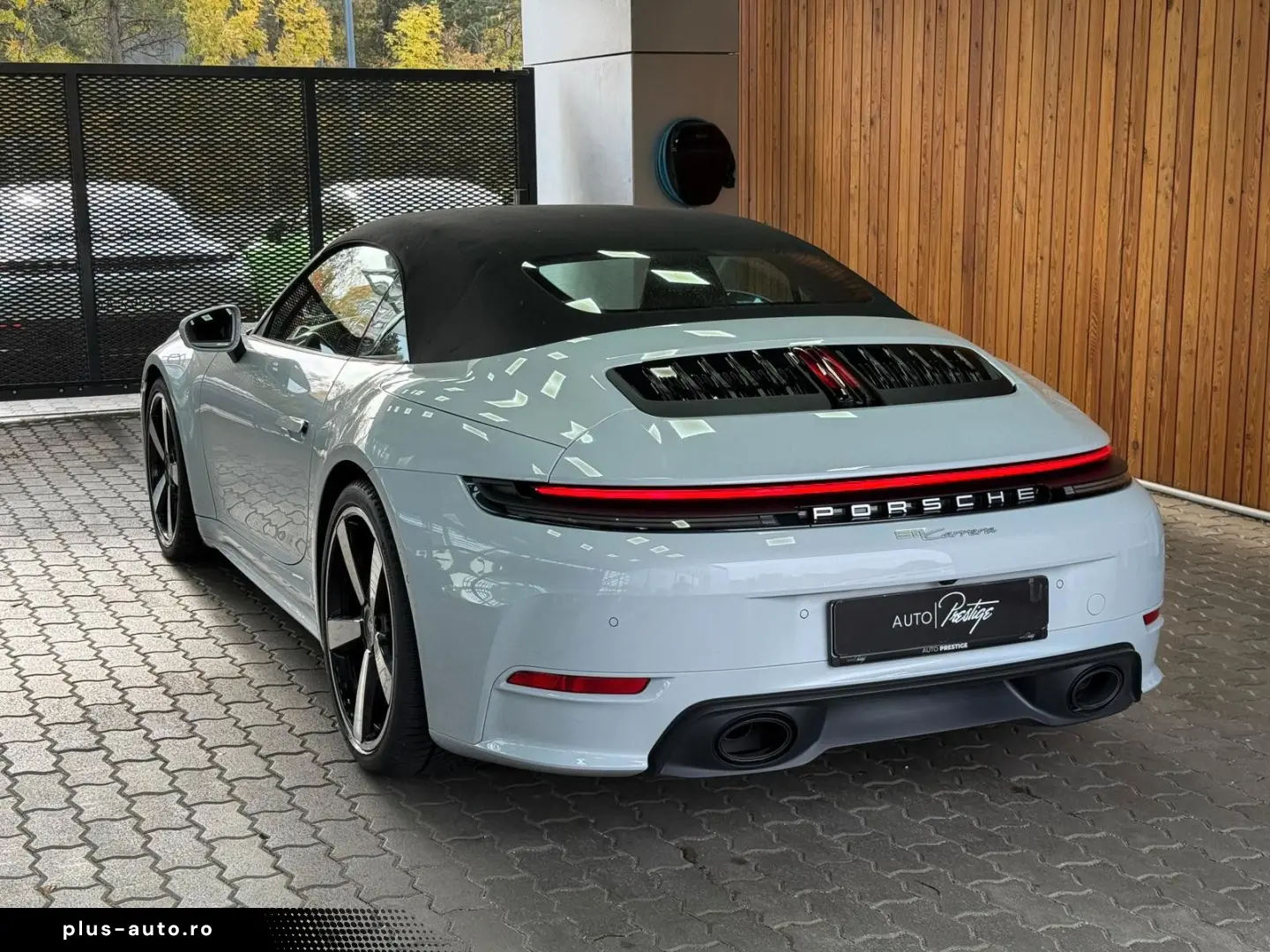 PORSCHE 911 Carrera Cabriolet