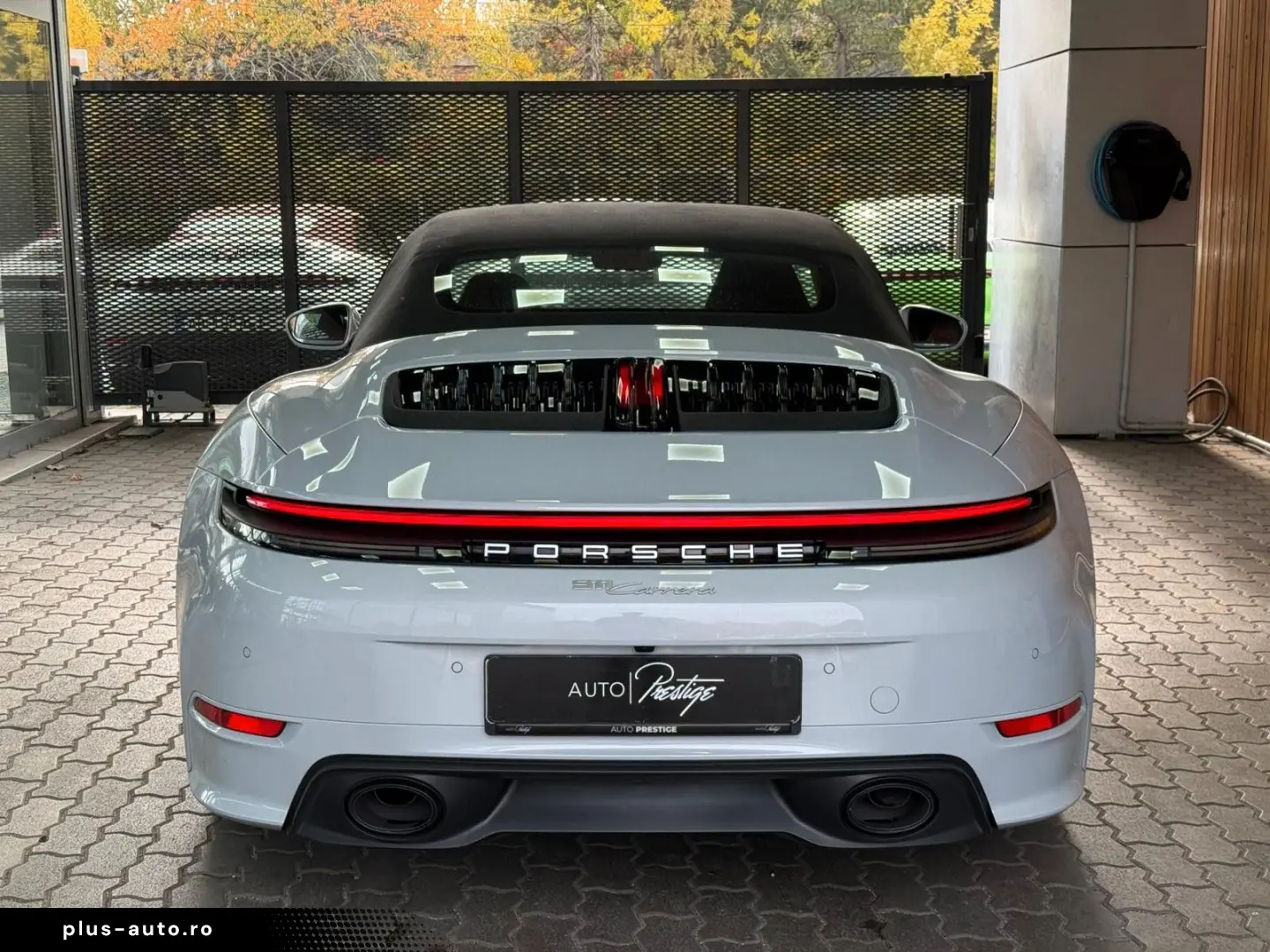 PORSCHE 911 Carrera Cabriolet