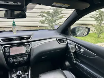 Nissan Qashqai 2020 127.000km Tekna Distronic Rate Garantie