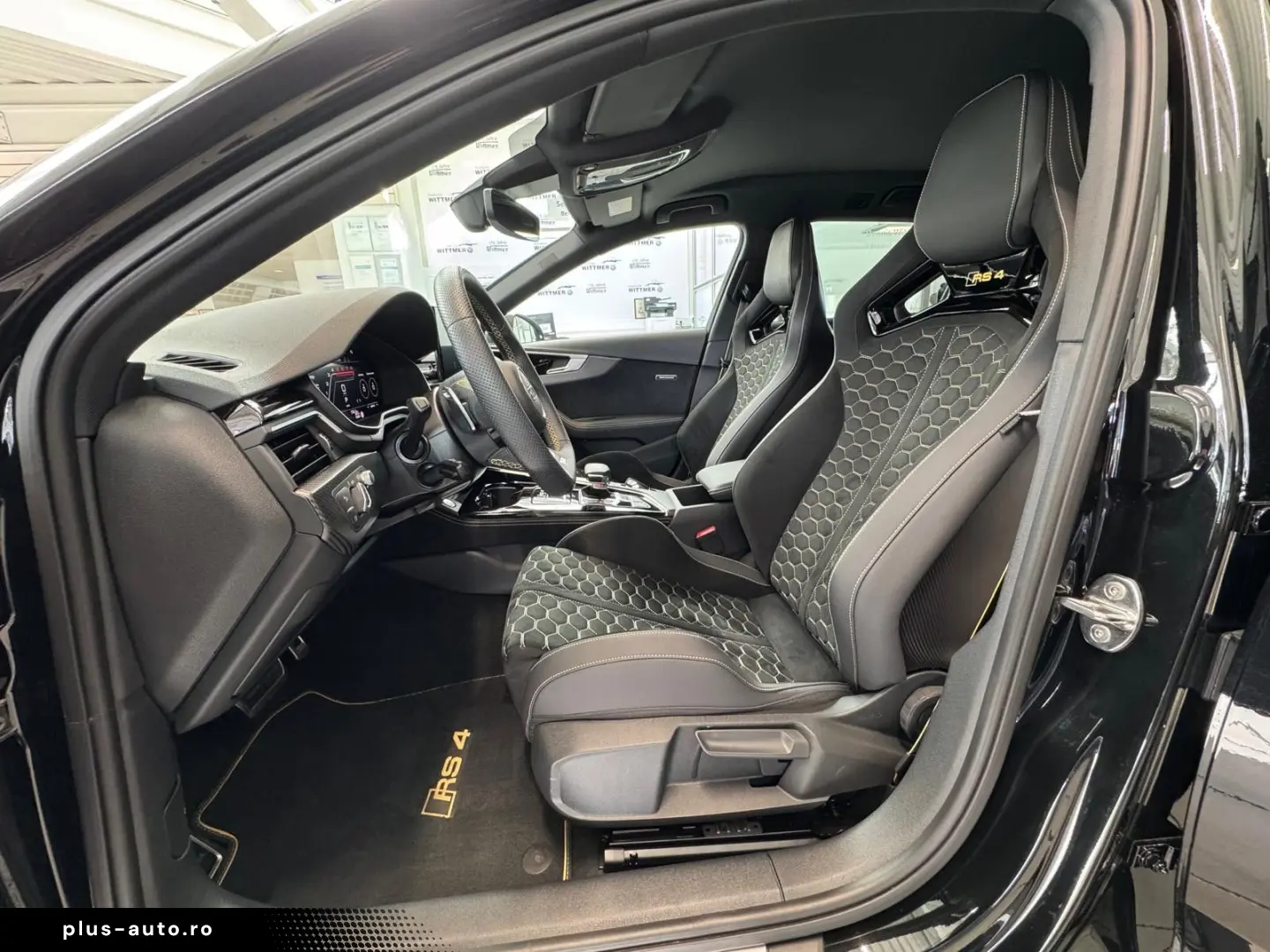 AUDI RS4 Avant 2.9TFSI 470PS quattro EDITION 25Years