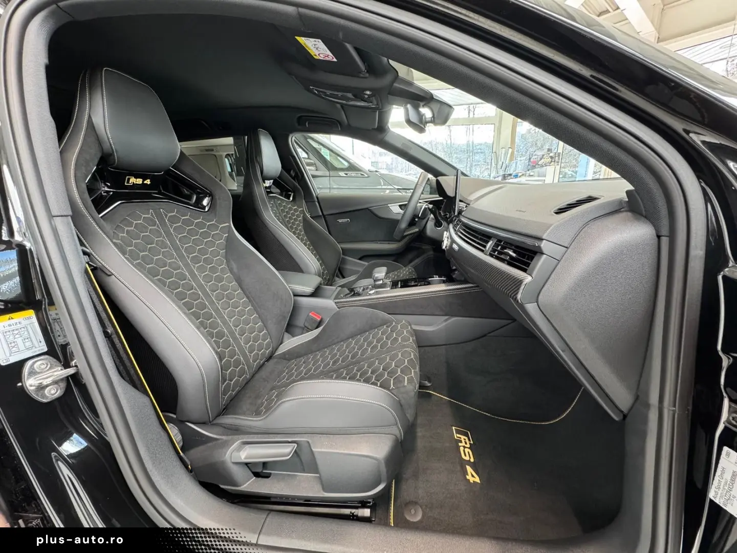 AUDI RS4 Avant 2.9TFSI 470PS quattro EDITION 25Years