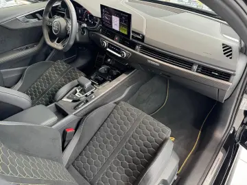 AUDI RS4 Avant 2.9TFSI 470PS quattro EDITION 25Years