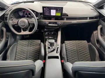 AUDI RS4 Avant 2.9TFSI 470PS quattro EDITION 25Years