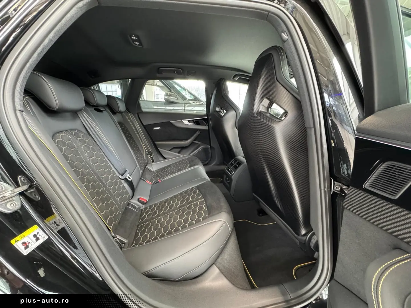 AUDI RS4 Avant 2.9TFSI 470PS quattro EDITION 25Years