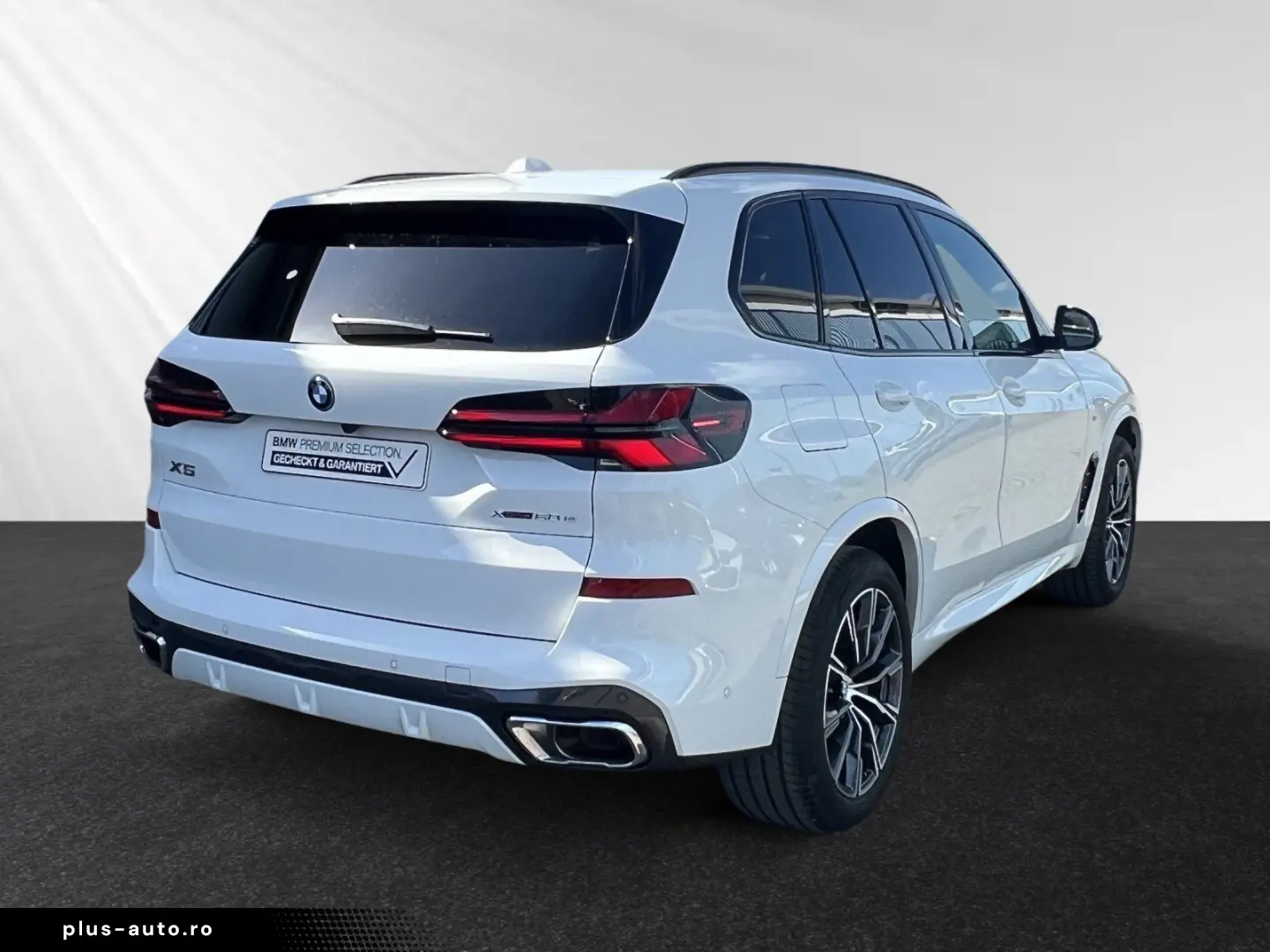 BMW X5 xDrive50e M Sport AHK Pano DAProf. Autobahnas