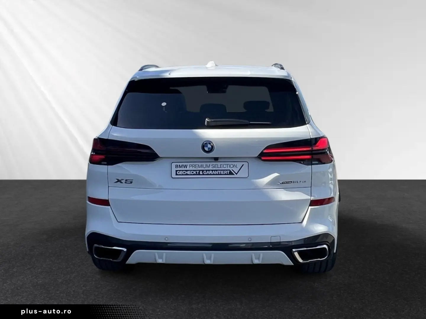 BMW X5 xDrive50e M Sport AHK Pano DAProf. Autobahnas