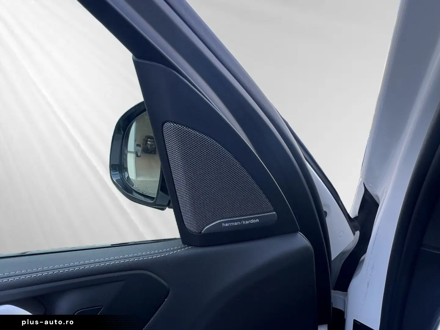 BMW X5 xDrive50e M Sport AHK Pano DAProf. Autobahnas