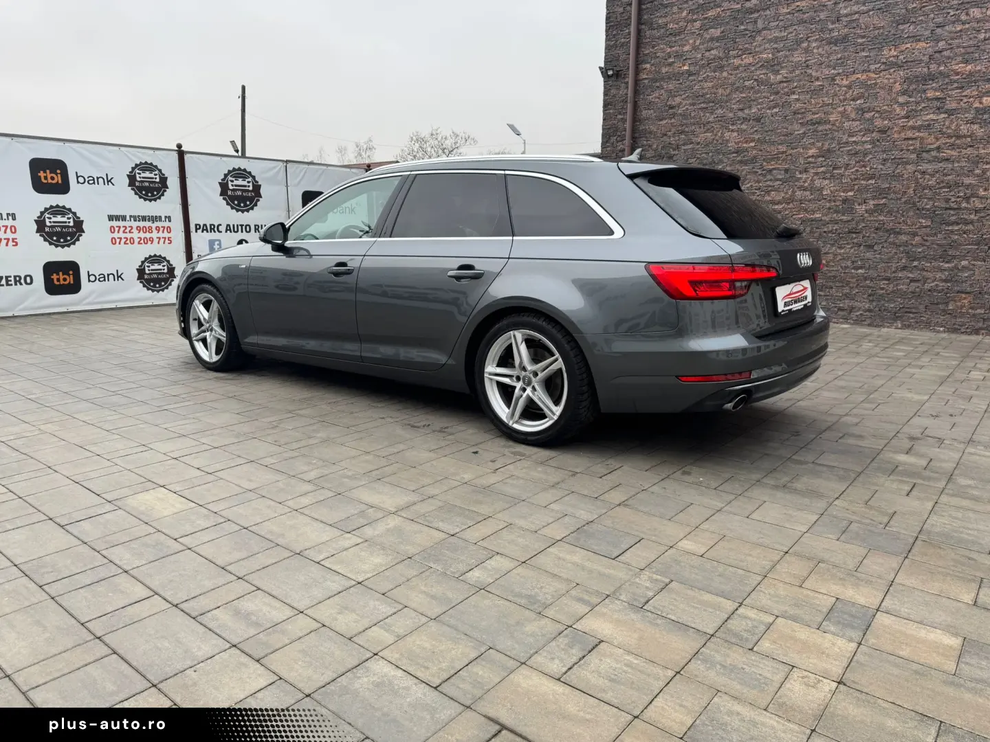Audi A4 2016 10 1.4